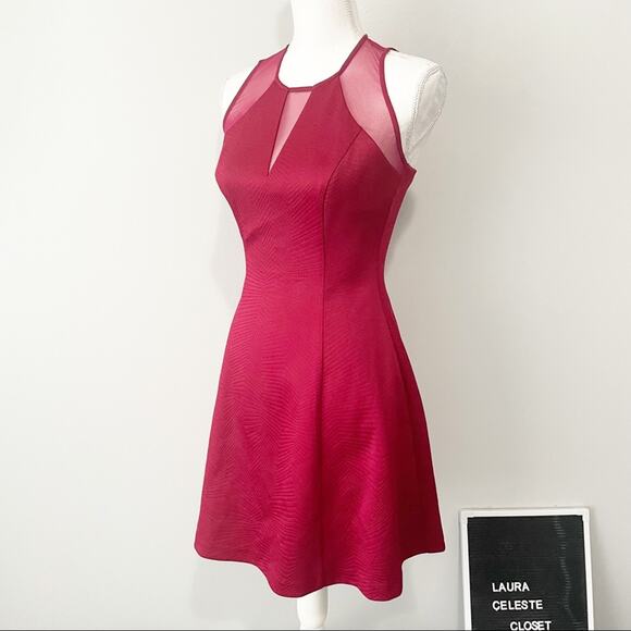 Guess red fit and flare dress mesh sleeveless cut out size 0 - Picture 5 of 9